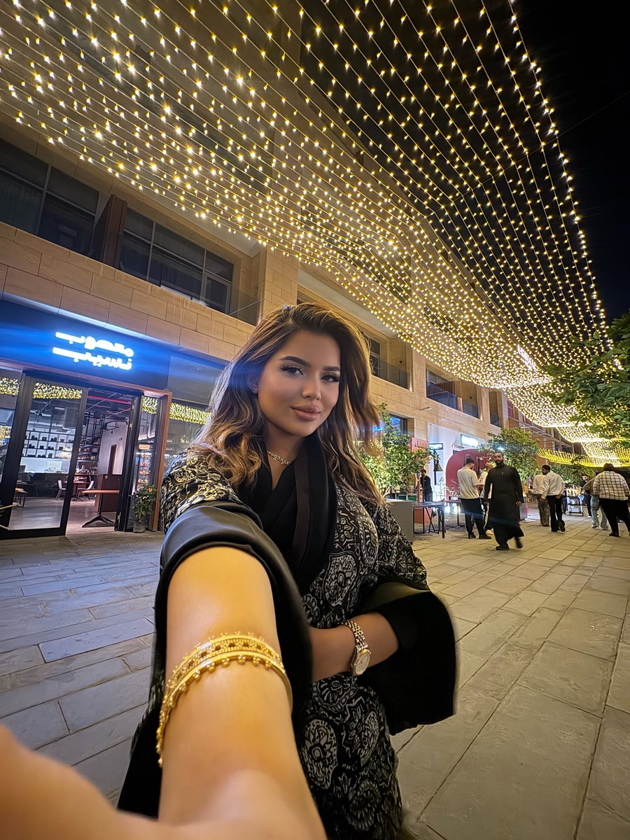 Alhanouf tweet media