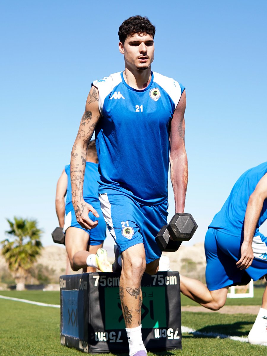 Hércules CF 💙🤍💯 tweet media