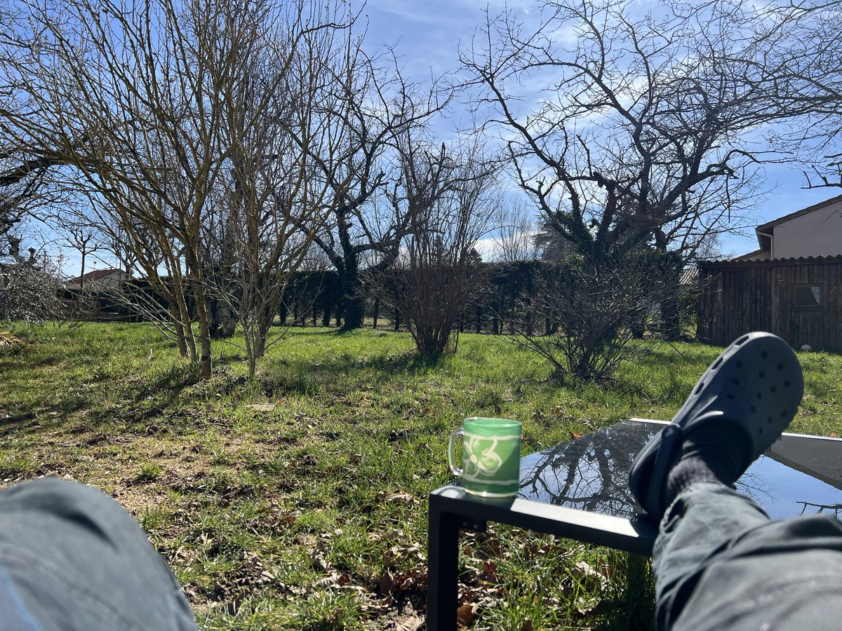 LeDevArdechois's tweet photo. Sprint planning avec les équipes ce matin pour le pro.

Configuration de la campagne d’acquisition par mail, 5 mails étalés sur 21 jours pour mon #saas 

On recharge les batteries au soleil ☀️ 

Ce soir, entraînement de foot avec les U11 ⚽️

Et on repasse sur le emailing 😁 https://t.co/OJtPiyrTUd