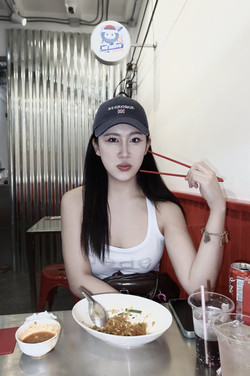 Zxraxheetar 卡拉 🧚🏻‍♀️ tweet media