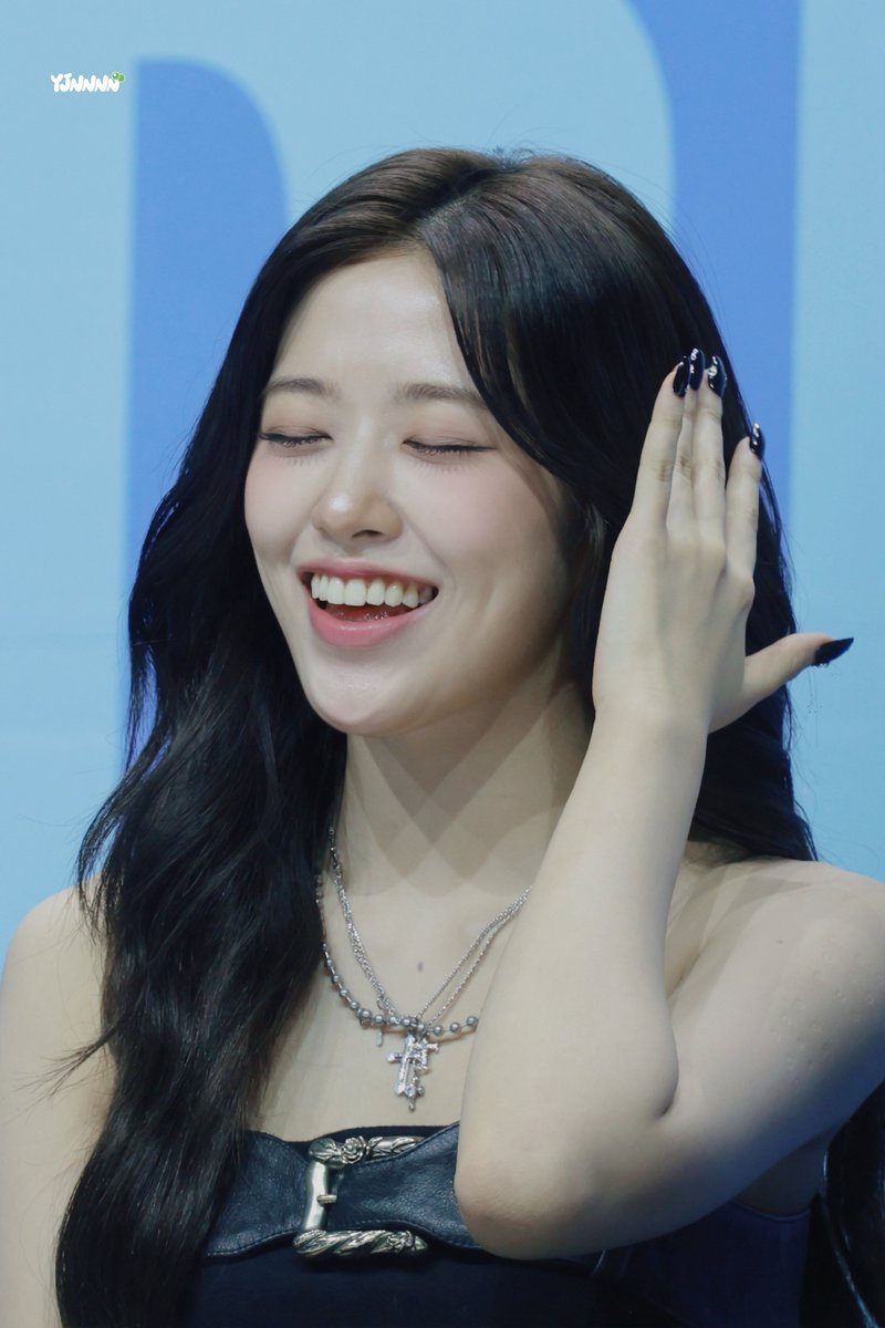 260223 SC ૮꒰ˊᗜˋ꒱ა
#IVE #아이브 #ANYUJIN #안유진