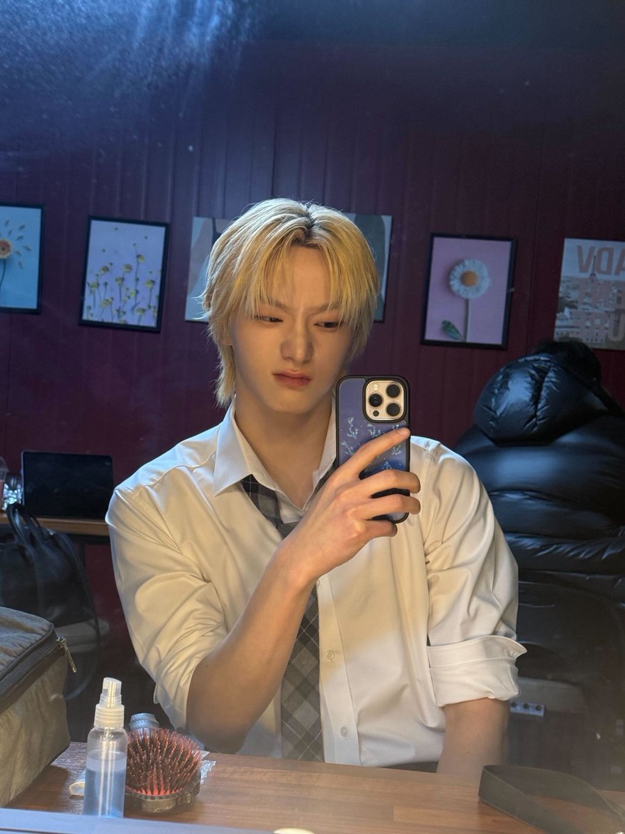 와 진짜 잘생김