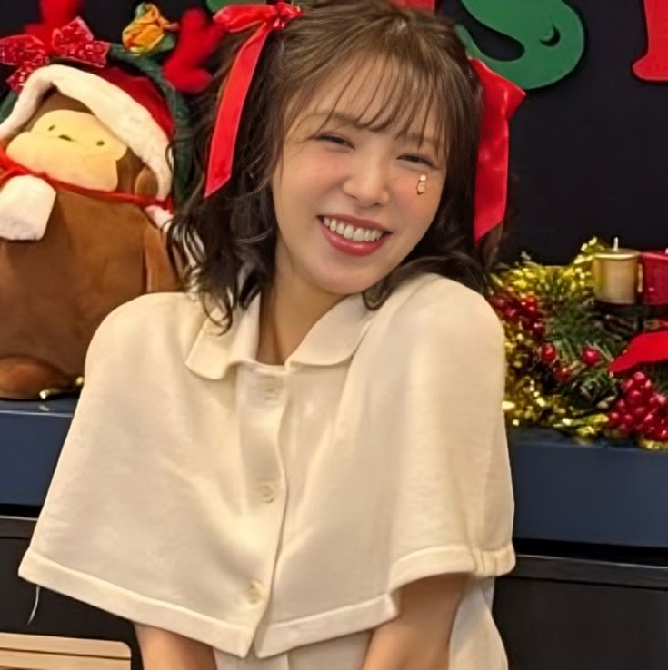 Wendy and her 😁 smile.