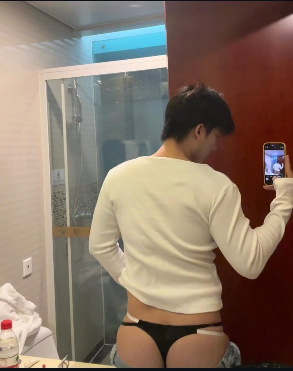 Ivanzhao tweet media