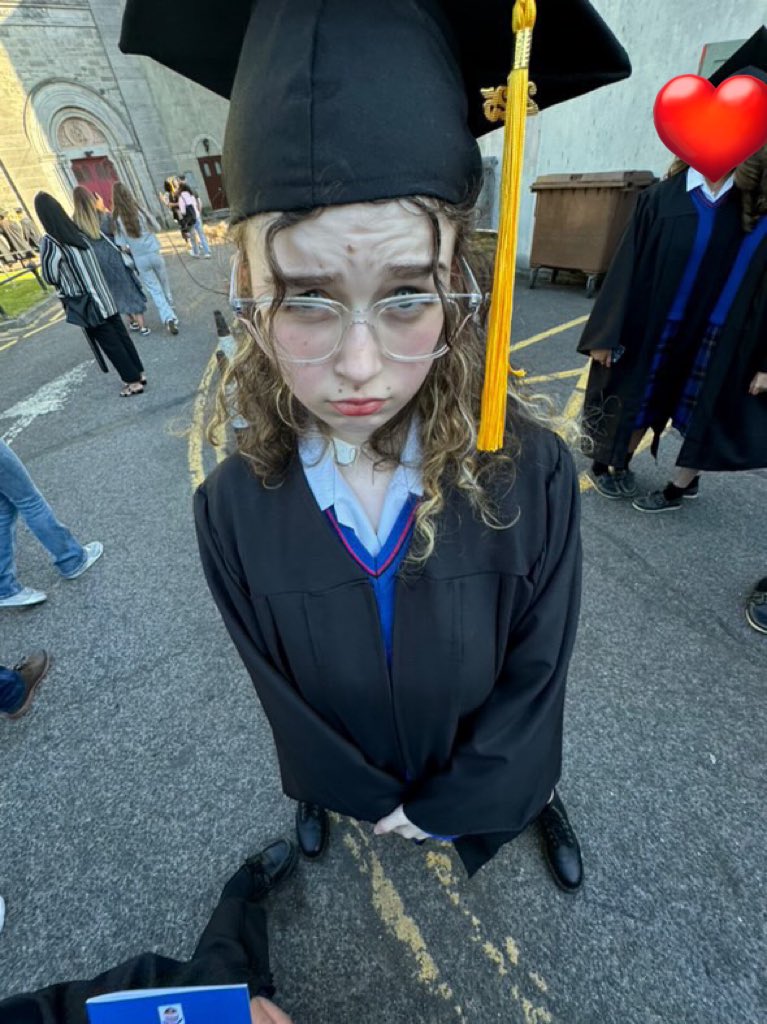 milo #LongLiveEm tweet media