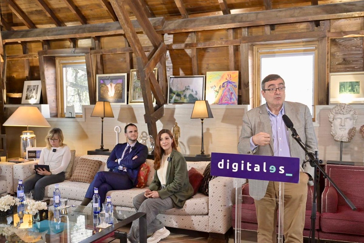 DigitalES_ tweet media