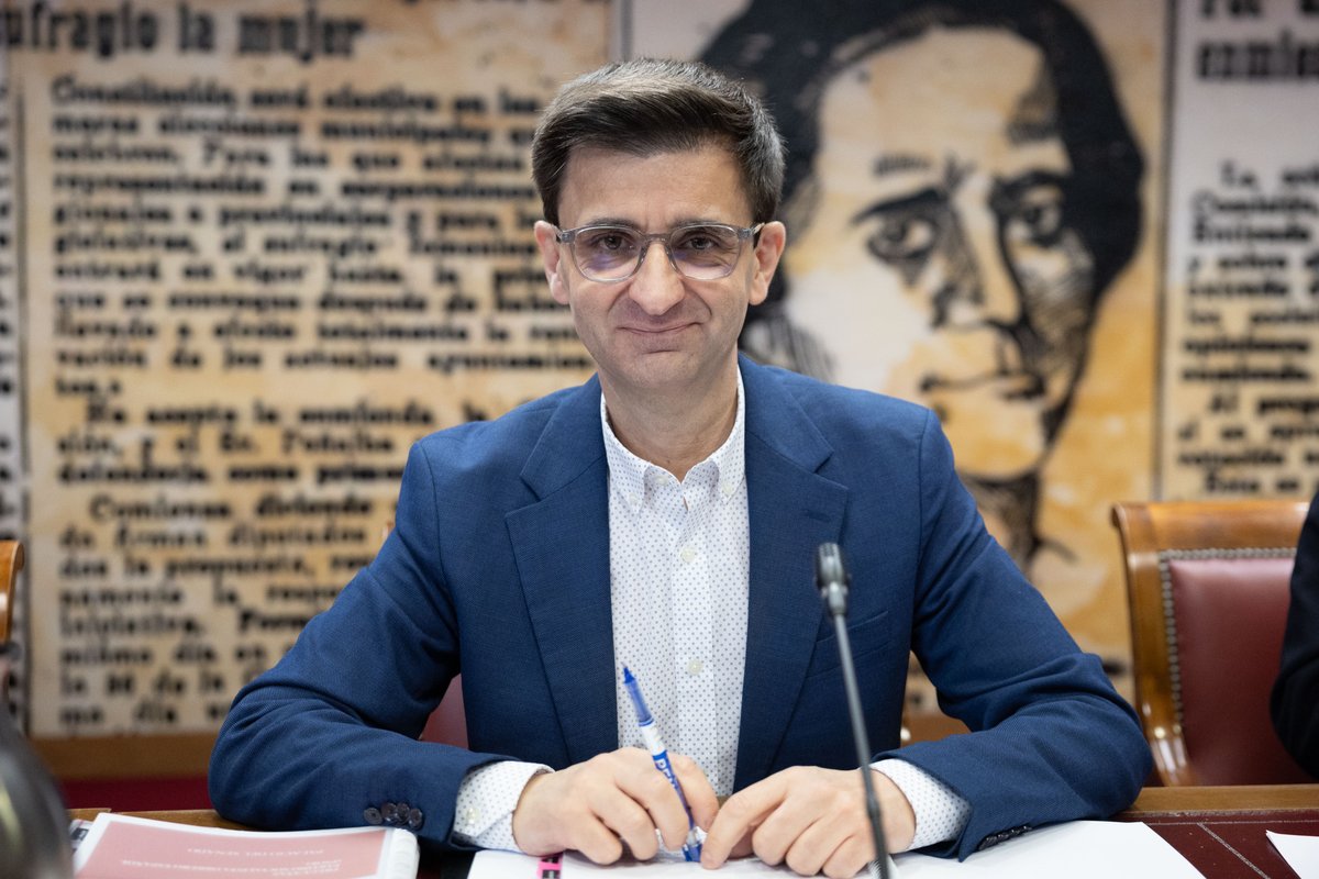 Senadoesp's tweet image. 👉Finaliza la sesión de la Comisión Mixta de Control Parlamentario de #RTVE

➡️ Web: senado.es/web/actividadp…

📄 Noticia: senado.es/web/actividadp…