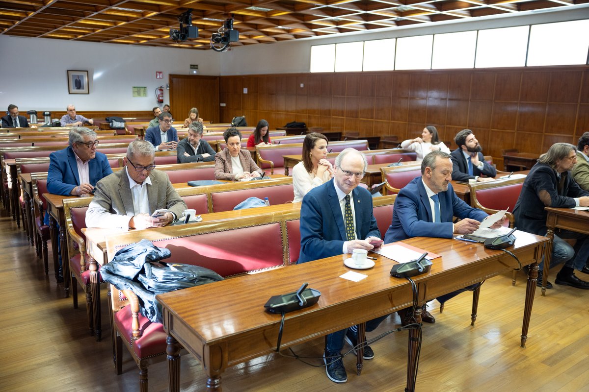 Senadoesp's tweet image. 👉Finaliza la sesión de la Comisión Mixta de Control Parlamentario de #RTVE

➡️ Web: senado.es/web/actividadp…

📄 Noticia: senado.es/web/actividadp…