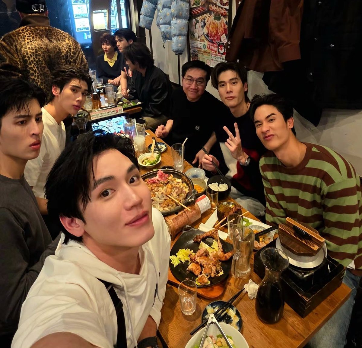 And ofcourse they sat opposite of each other
