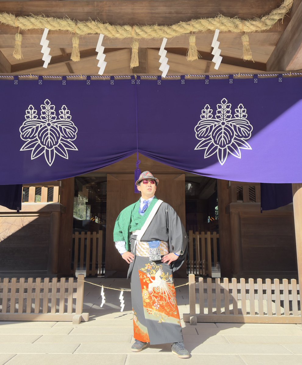 Kimono3298's tweet photo. 私は着物界隈でも稀な人間かもしれません😅それは何故かと言うと､現地で着替えをするからです｡前半の着物～後半の着物と言ったようにイメージチェンジをして楽しむのだがね🤙私を知るごく一部の方々は見慣れた光景になっています｡
皆様前提条件で言わせてもらうと､和洋ミックスコーデがほとんど https://t.co/MscF6GkfDp