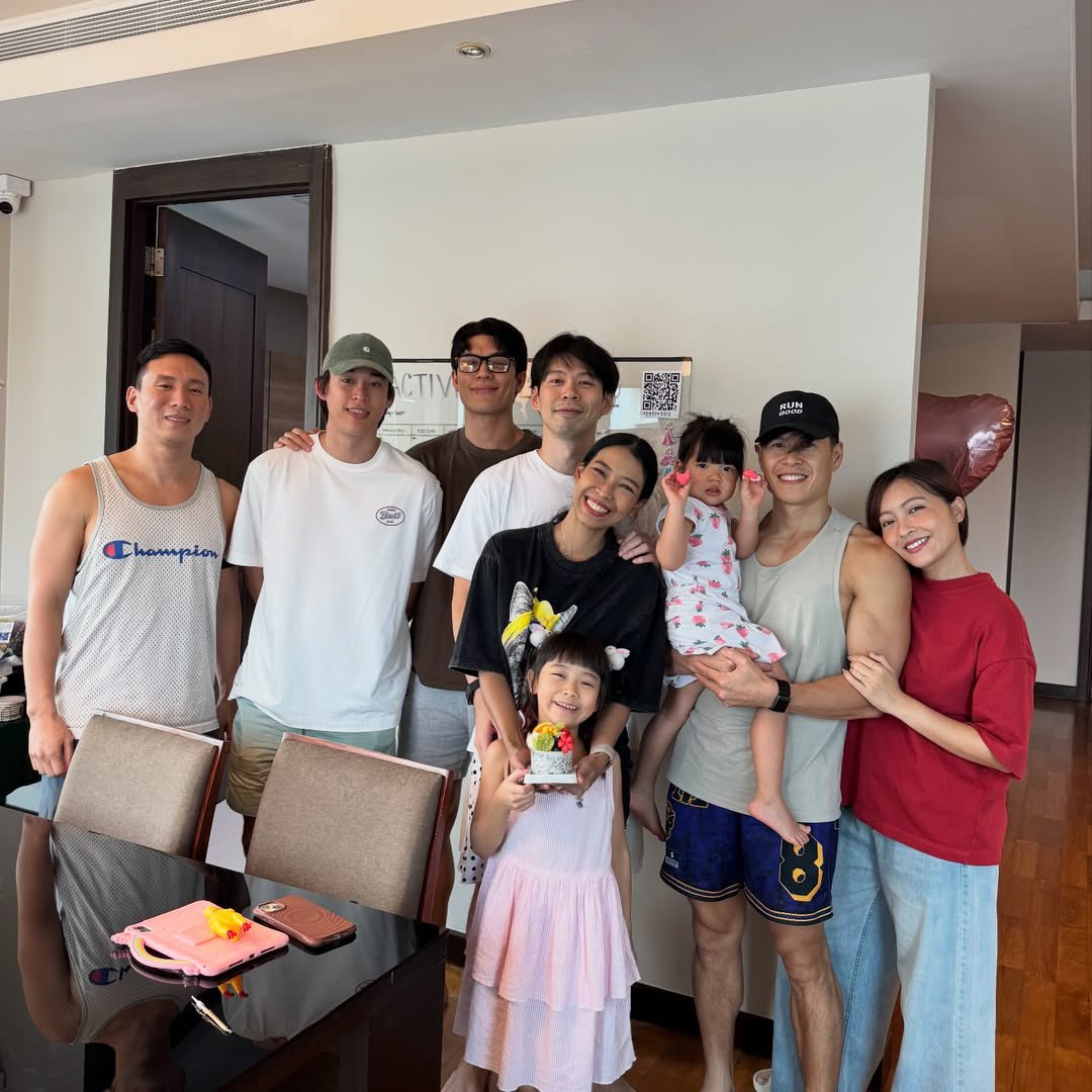 Hbd Bella🥺 
✨
ครอบครัวจริงๆ
#JossGawin