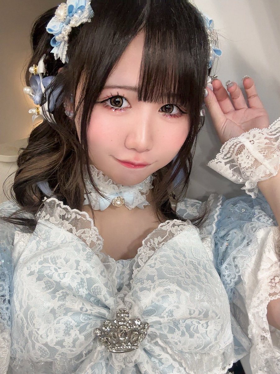 二葉あやか@えくれあエクレット tweet media