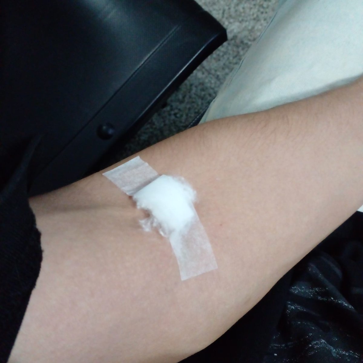 una disculpa si no entrego avances de trabajos pendientes entre hoy t el jueves , estoy con unas complicaciones médicas