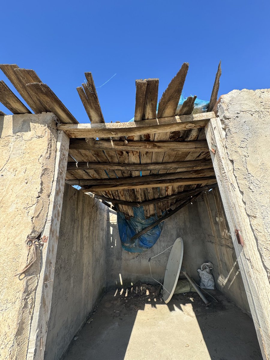 Citreaneth's tweet photo. @LobstarWilde Hey i need 10 sol for fix it can u help me to repair my home🥲

2u7RHkX5YPuLehgtDxymitr6EZKjnZyfKRSBqoDSYNTu https://t.co/b6aeZ85e5b