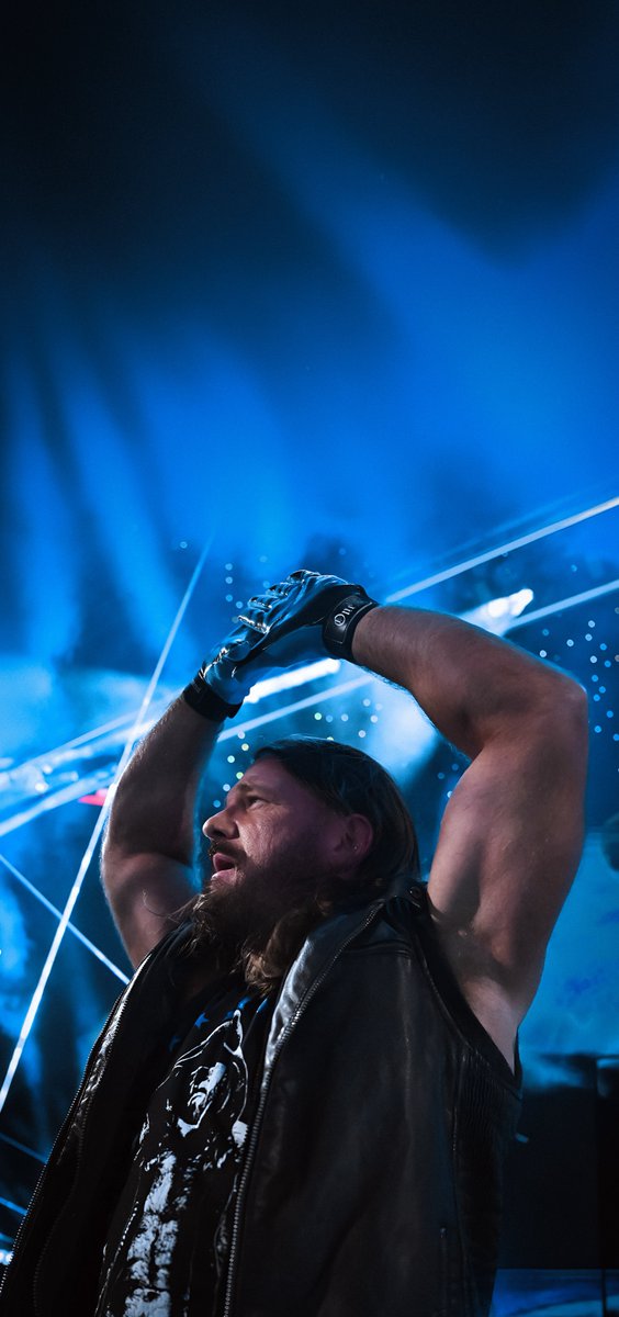 ItzVarun_____'s tweet photo. The Phenomenal One!

#WWERAW  #ThankYouAJ https://t.co/aIIm6jYJWw
