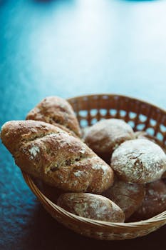 同人マンガってページ数以上の密度感じる作品ある。読み終わった後の情報量が多い。