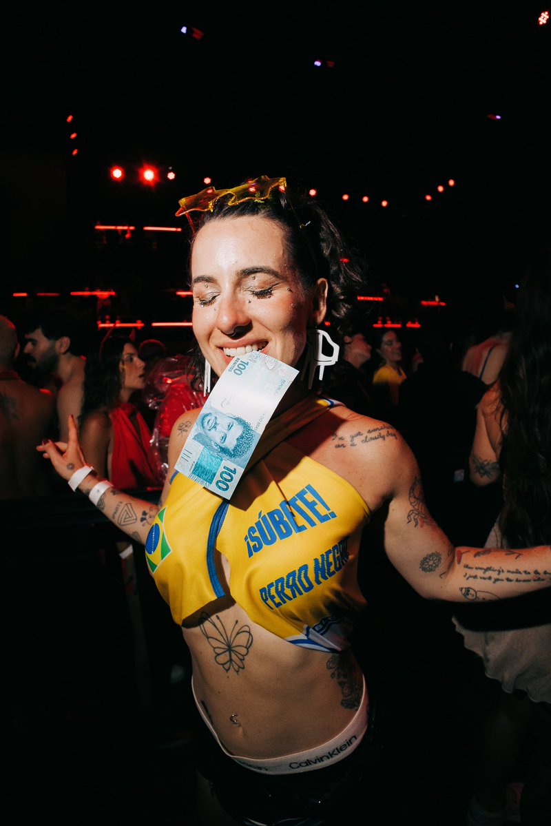 de dia de um jeito
de noite de outro