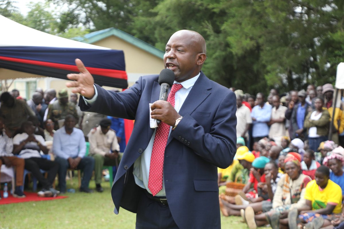 ayubsavula's tweet photo. DIG Eliud Lagat has read the riot act to political figures sponsoring chaos at rallies, issuing a stark warning that security agents are building cases against the financiers of recent bloodshed.. https://t.co/8PUbeCX1tl https://t.co/x7waDQ57oH