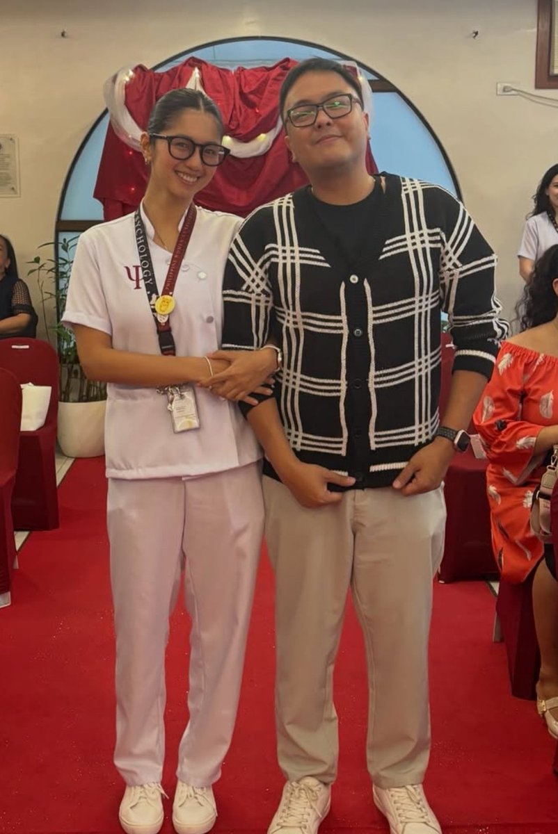 nohatesana's tweet photo. Congrats kao konti nalang graduate kana. Thank your sir @micodelrosario na always andyan at sumuporta kay kao bilang pangalawang tatay nya 😊
#KaoriOinuma https://t.co/gOBekRaTXE