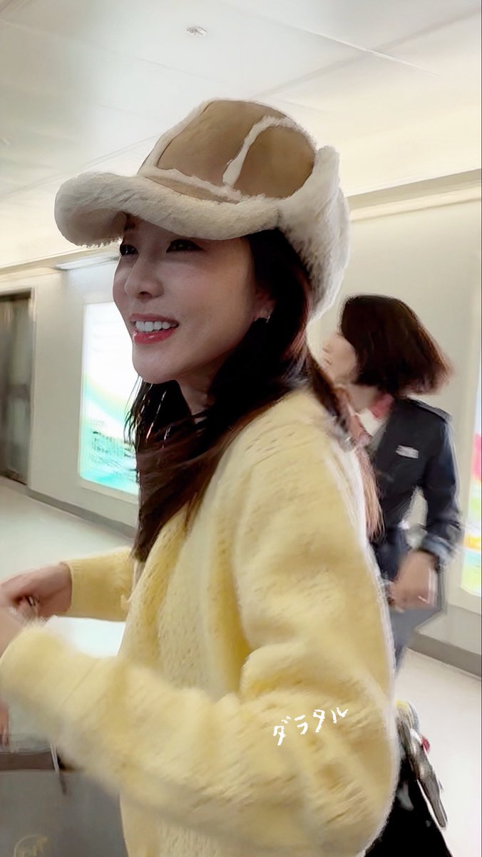 Krap_araD's tweet image. Lovely Dara💕
So good to see you today, can't wait to see you again tomorrow!! Good show💪🏻😘
@krungy21 
#sandara