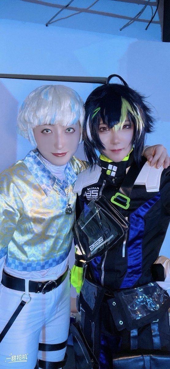 今年初躍みた✨
今回はいつもと違うキャラで新鮮でした✨
めっちゃ楽しかったです
ヒーロー最高👍ザぶ最高👍