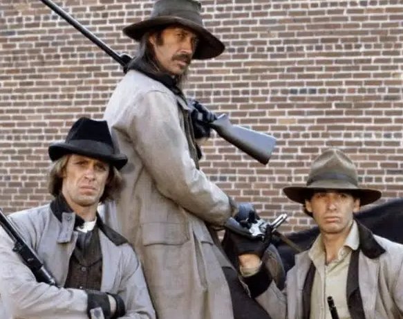 A favourite photo of the Carradine brothers - that's Keith, David and Robert playing Jim, Cole and Bob Younger in Walter Hill's The Long Riders. #robertcarradine
