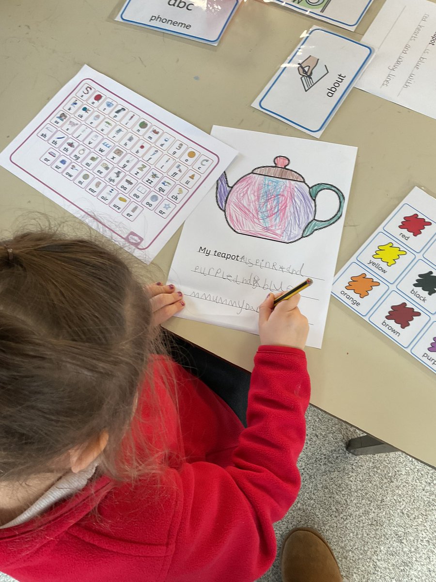 Amazing writing happening this morning in EYFS using word banks for support.  All the extra handwriting sessions are paying off ✏️ <a href="/Bepschools/">Bradgate Education Partnership</a>