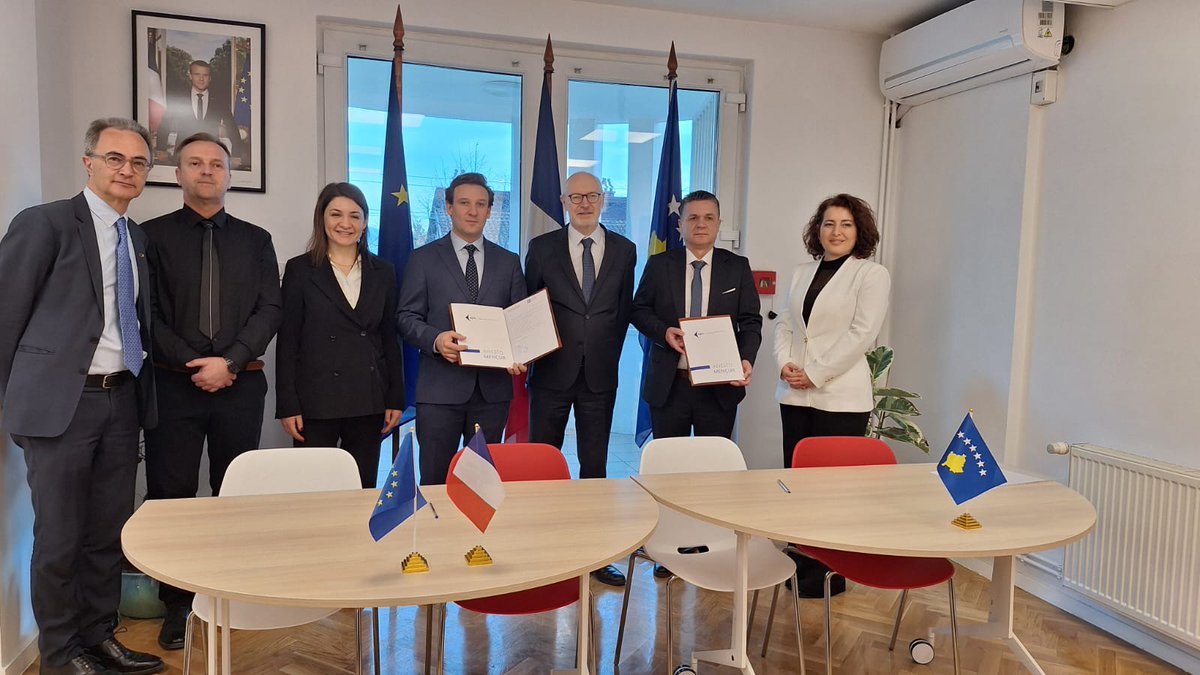 Ambassadeur Olivier Guerot tweet media