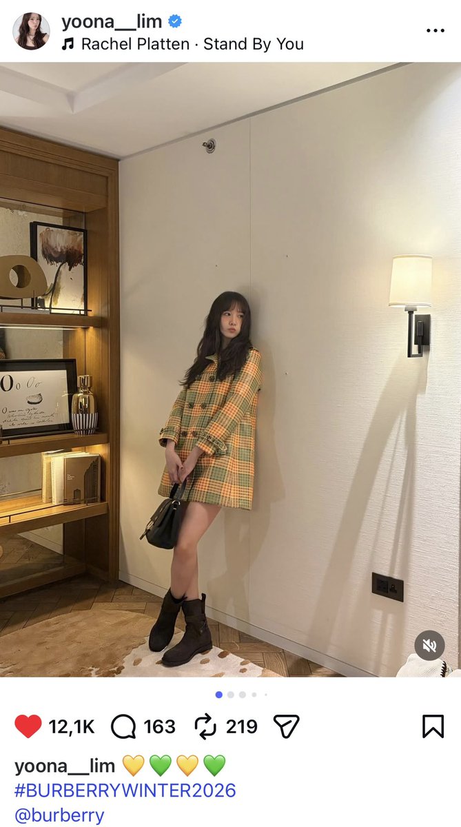Engagement on this post: likes, comments, shares, and saves. This is very important for EMV scores 🙏🏻

#YOONAxBurberryWinter2026  
#YOONAxLFW2026 <a href="/Burberry/">Burberry</a> 
#LimYoonA #임윤아 #YoonA #윤아