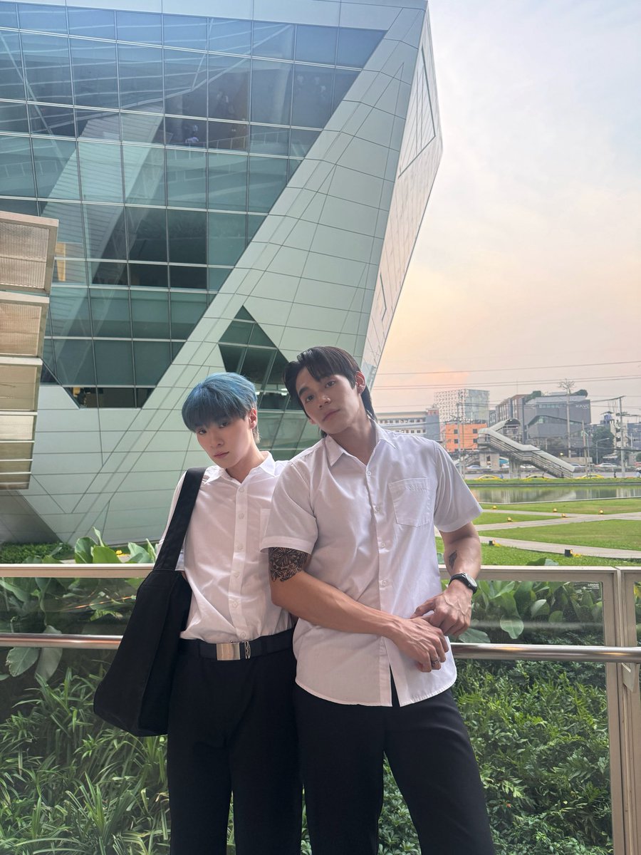 คุณอาทิตย์ คุมแมวฟ้าทั๊งงงงงวัน! 😼

4EVERU PART2 Q30
#FoureverYouP2Q30