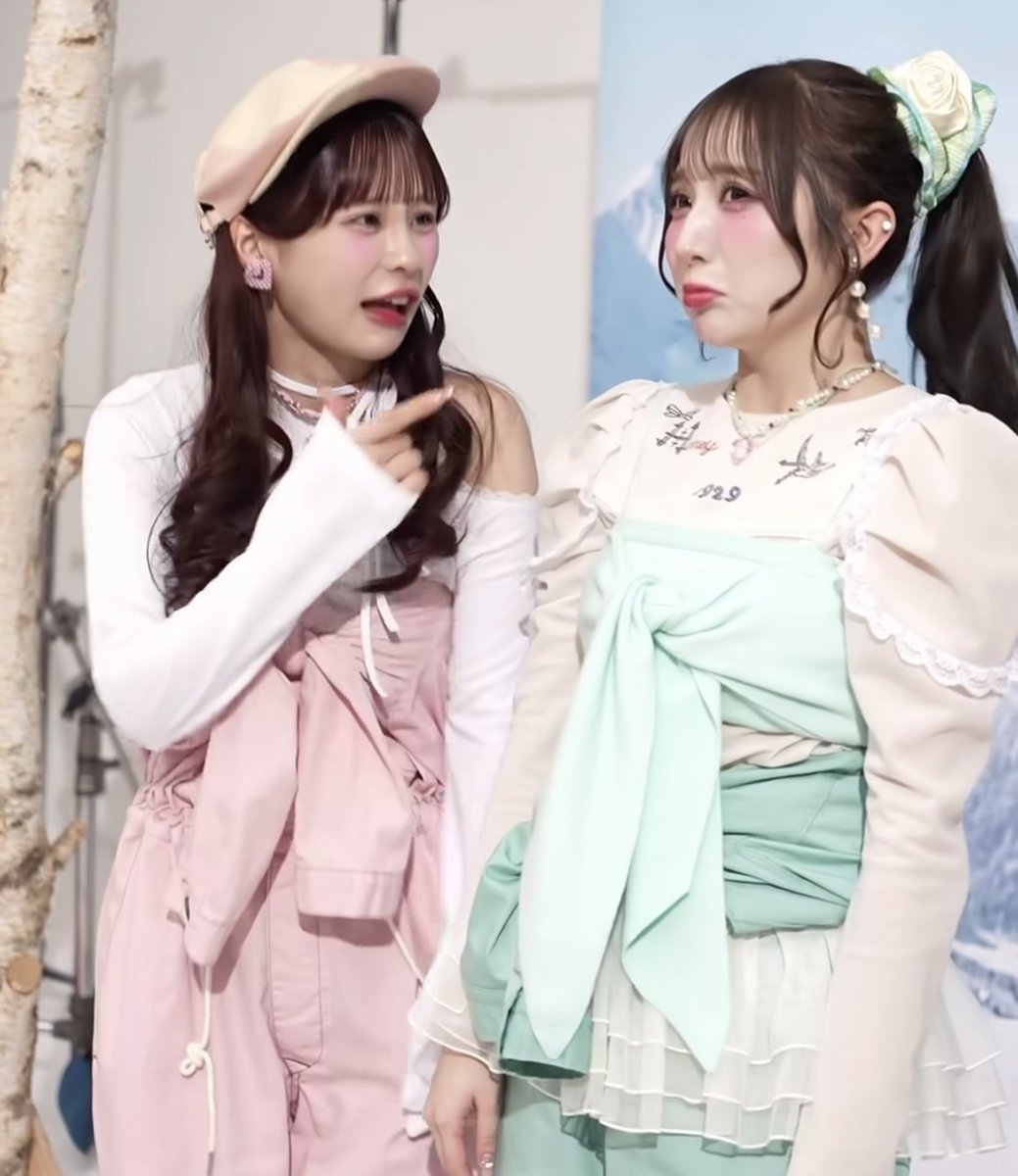 1日の疲れは桜餅の可愛さと笑顔で完全に回復致します。仲良し過ぎな