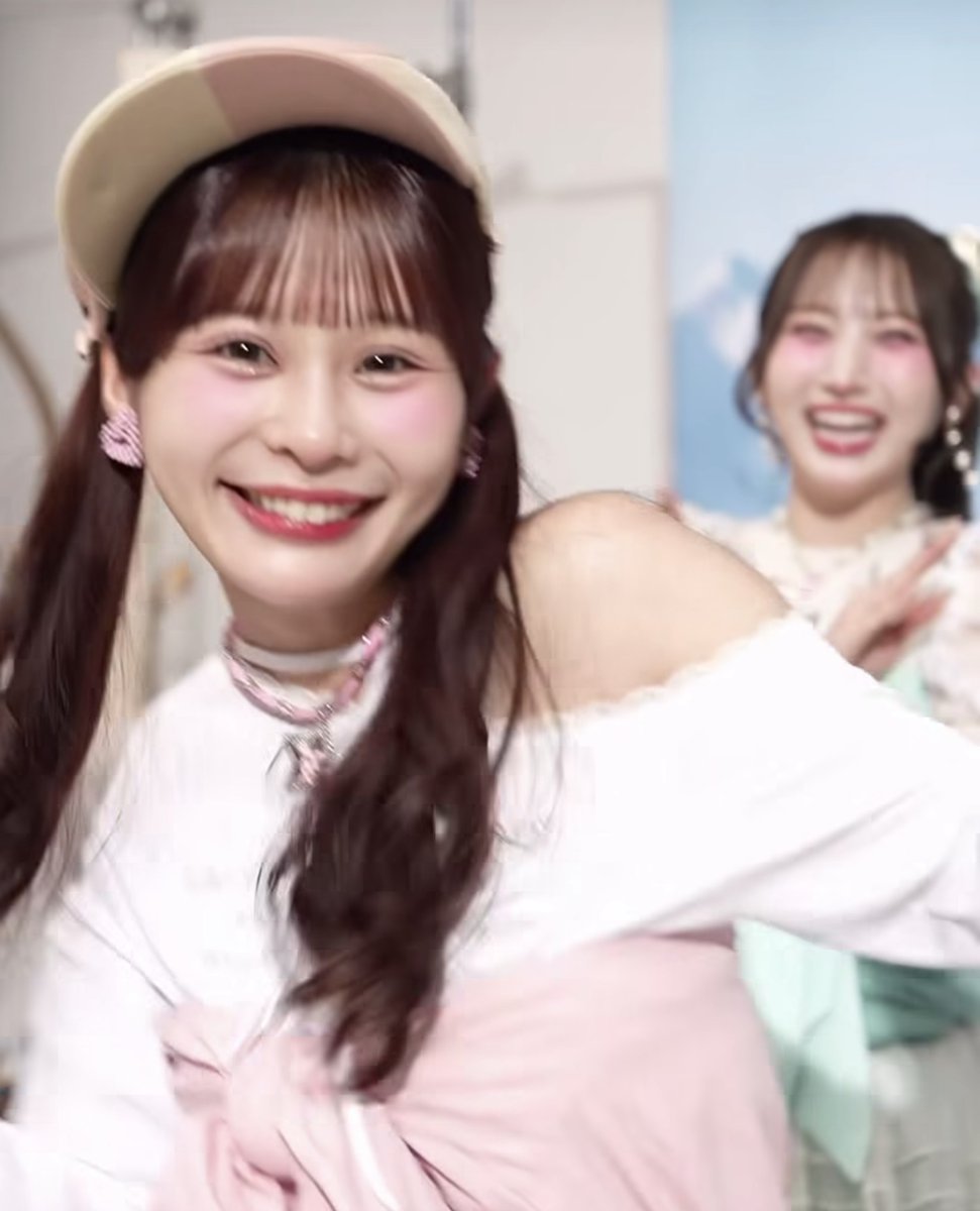 1日の疲れは桜餅の可愛さと笑顔で完全に回復致します。仲良し過ぎな