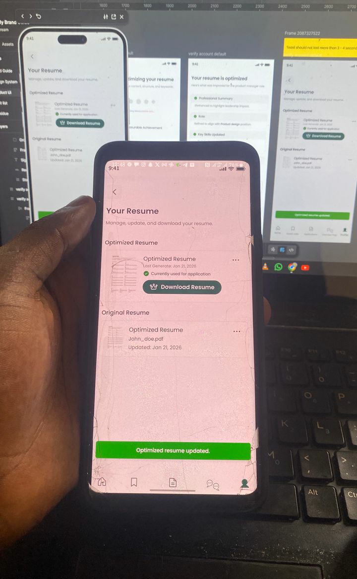 ramdyblaq1's tweet image. That feeling when the prototype actually feels like a real app. 🤌✨
​(Ignore the screen cracks, the design is still smooth!)
​#ProductDesigner #Figma #UX