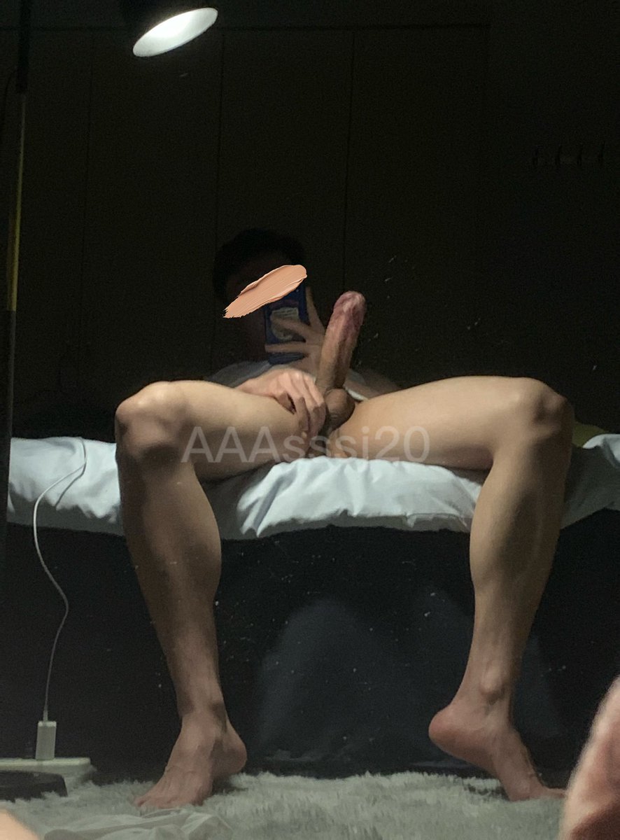边撸边咆哮 tweet media
