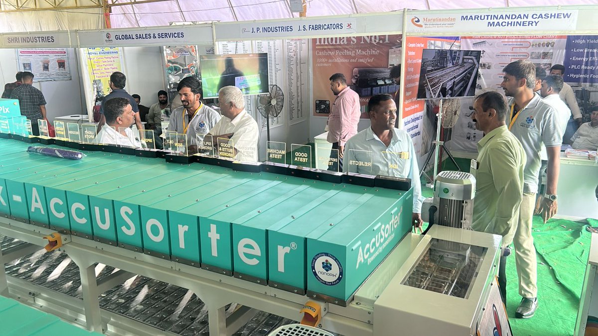 nanoPixISS's tweet photo. A promising start to the 12th CashewTech Expo. There’s genuine curiosity among processors around how smarter grading can directly impact margins. Looking forward to continuing the growth dialogue on day two. 
#CashewTechExpo #CashewGrading #CashewProcessing https://t.co/vWMGynfK3v