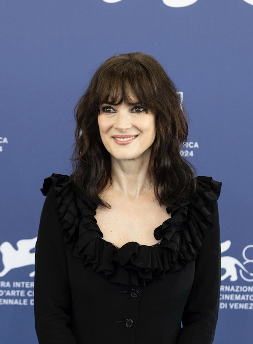 CPhsycic's tweet image. Winona Ryder 💗