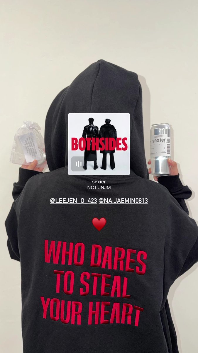 eh ini hoodienya tuh bakal ajdi merch kah……