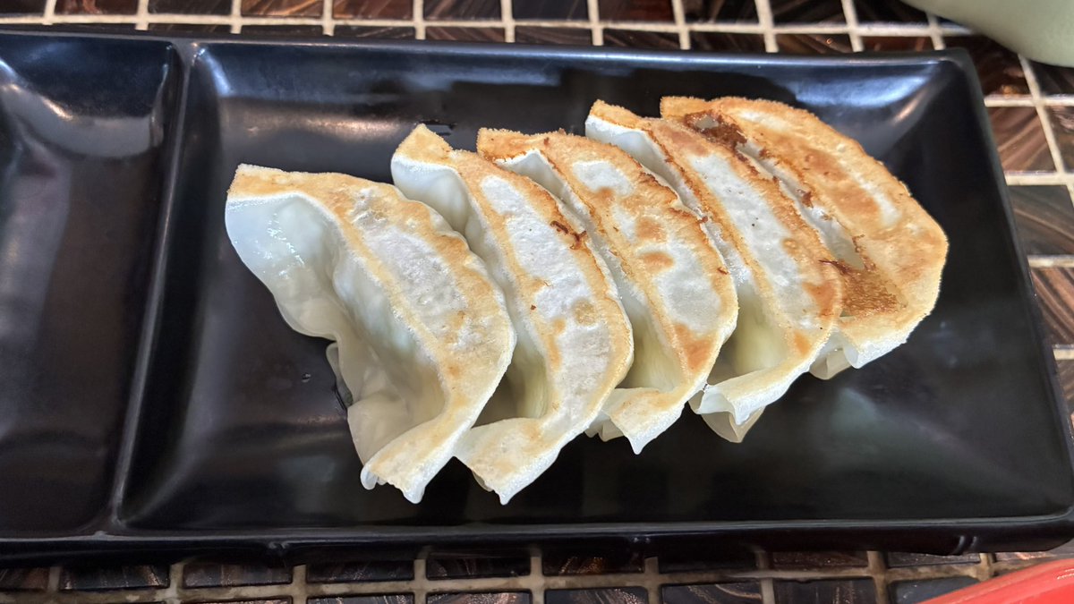 久しぶりのラーメン
ブチギマッた
ラーメン美味しすぎだろ

当然お腹は痛くなるわけなんだが。