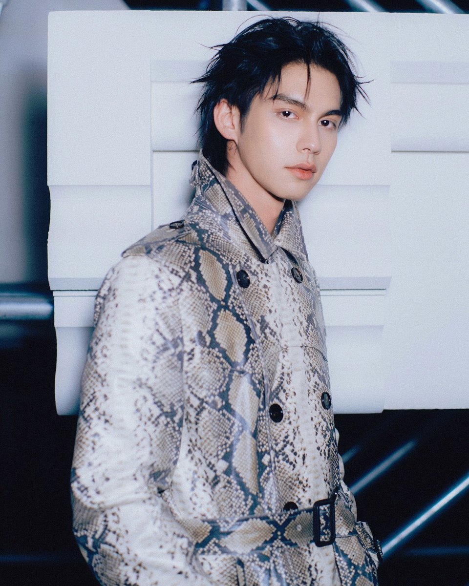 Bright is so handsome 100/10 ✨😍 These gorgeous set of photos