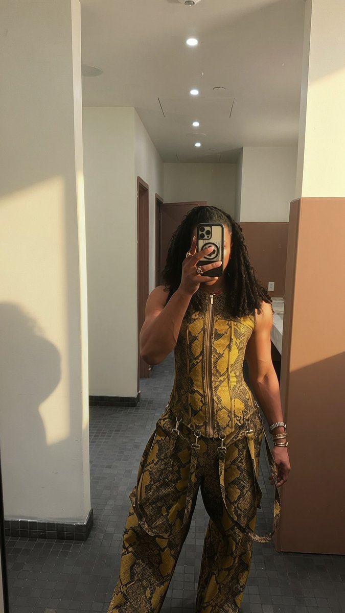 Golden Hour 💛