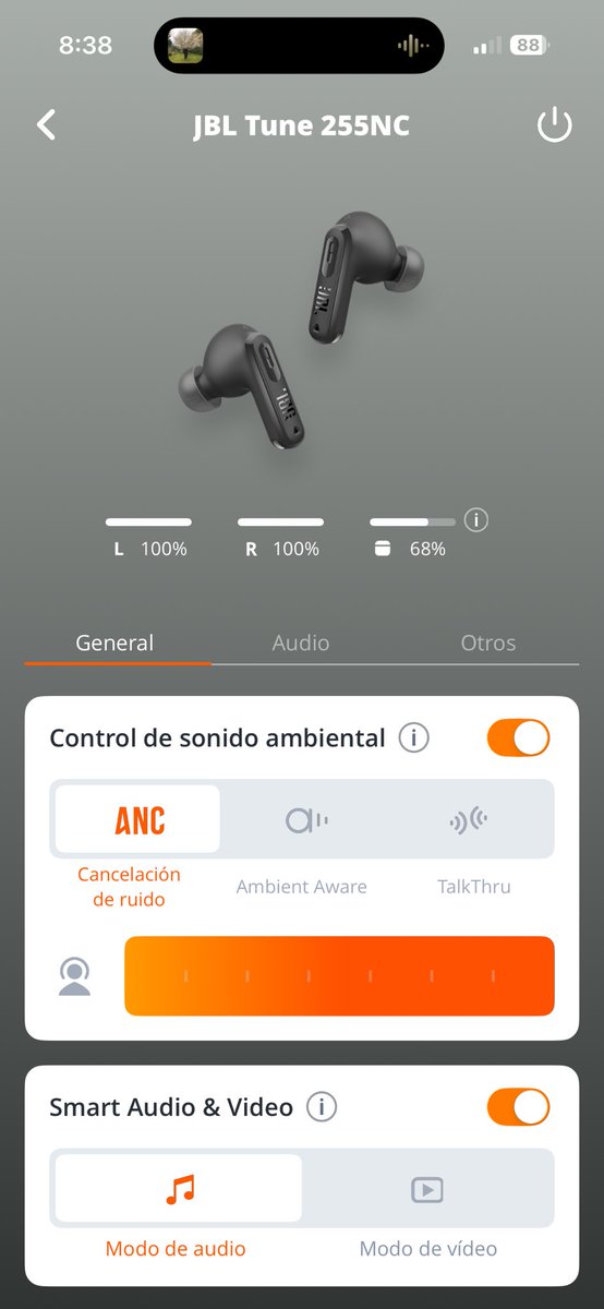 Sooofiamari's tweet photo. si teneis la oportunidad de comprar estos auriculares NO lo hagais. nunca he visto una cancelacion de ruido tan mala https://t.co/NkondiMIFh