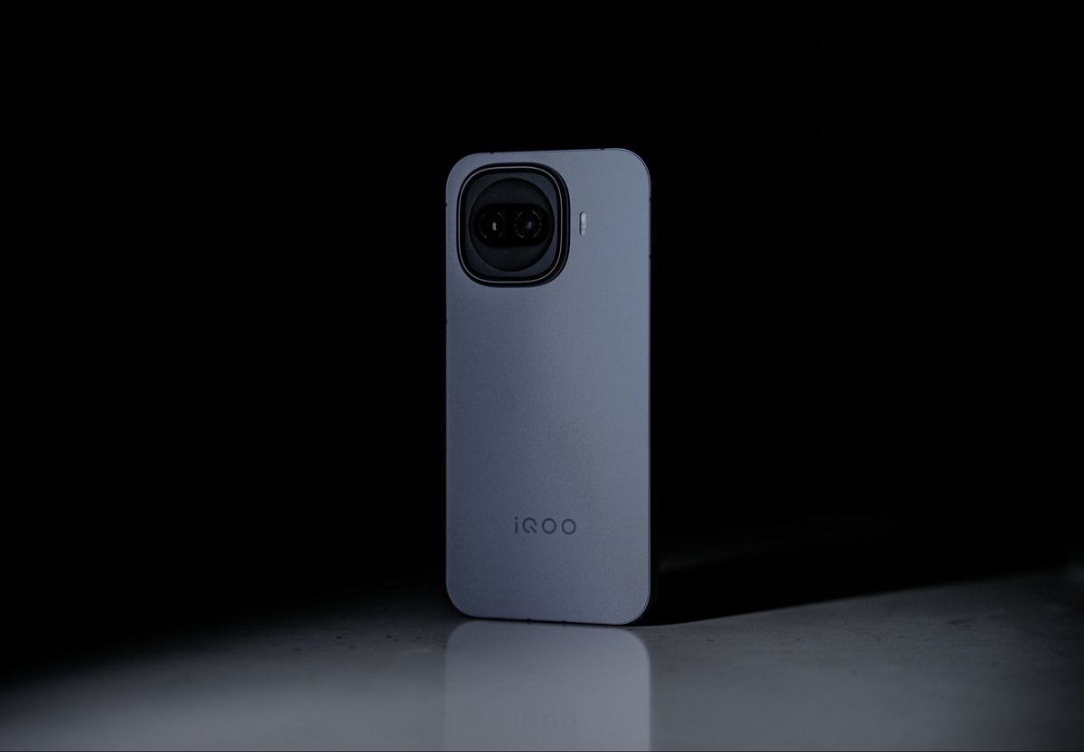 RohanRaje163809's tweet image. From box to beast 🚀 Unboxing the all-new iQOO 15R ⚡
#iQOO15R #PerformancePhone #TechUnboxing #IndianTech