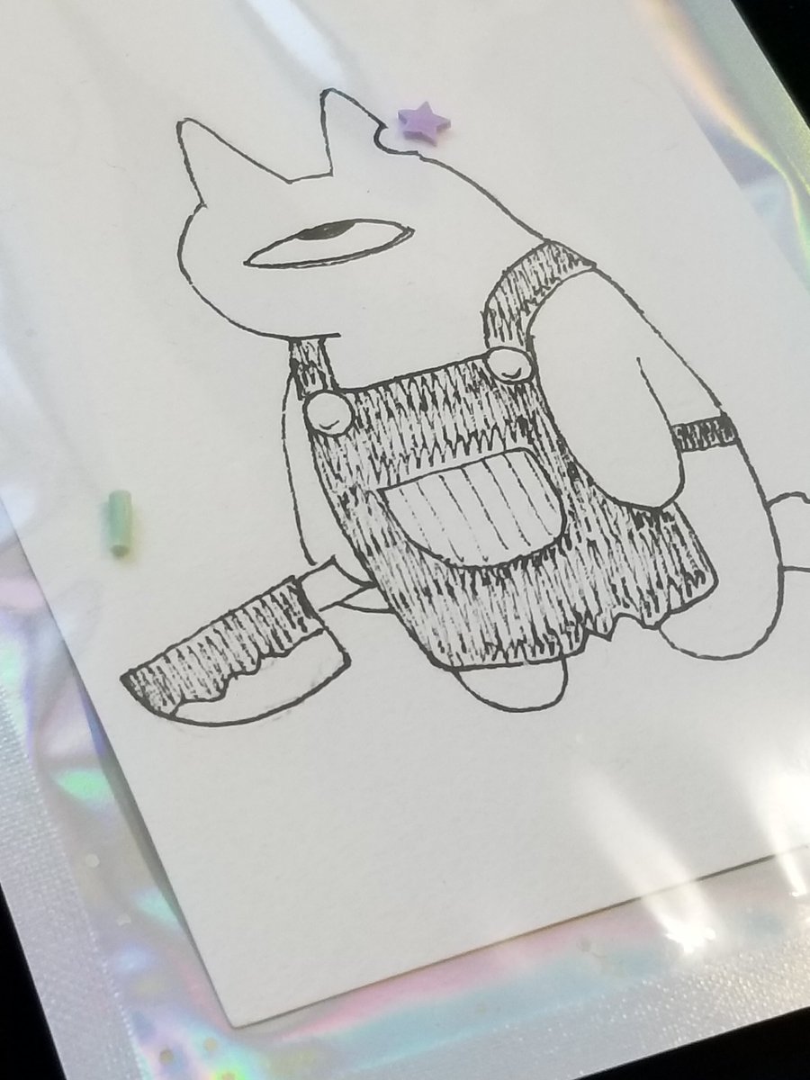 ※ 旅立ちました＼(^o^)／

カラスノス13周年イベント
◆小さなドローイング◆部門 の作品……

■『GOMIBAKOMONSTER』さん(<a href="/gomibakomonster/">GOMIBAKO MONSTER👾</a>)

・「お料理上手」

オーロラな袋や ビーズも含めての ドローイング作品＼(^o^)です。

#GOMIBAKOMONSTER #原画 #ドローイング #ネコ #カラスノス