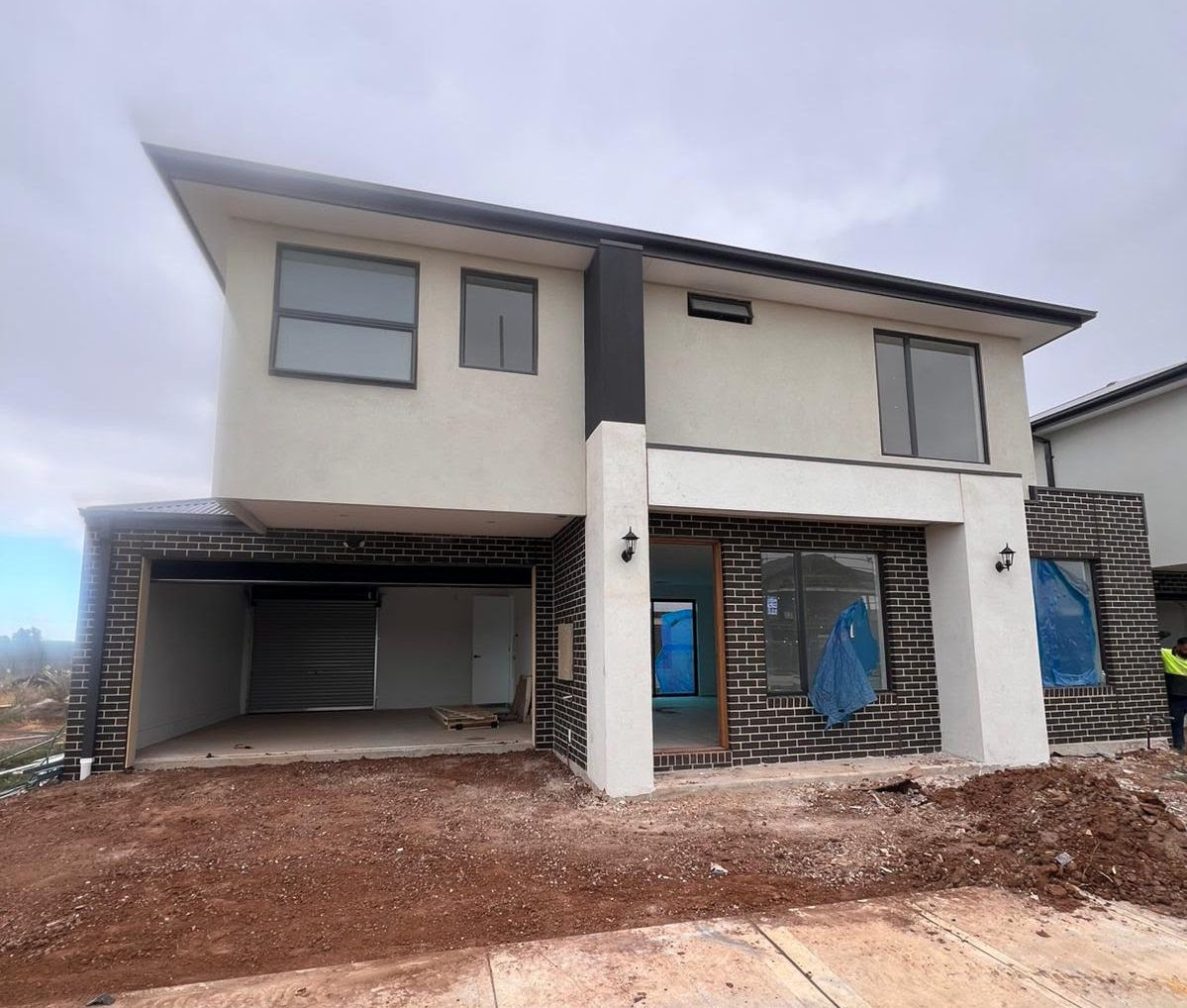 WealthElite's tweet image. New Deanside Estate property! 🏡 Almost complete, perfect for SMSF investors. 4 Bed, 2 Bath, Study, Double Garage. High-end finishes, $600/week rental est. Price $759K. Secure your financial future! #SMSF #PropertyInvestment #EliteWealth