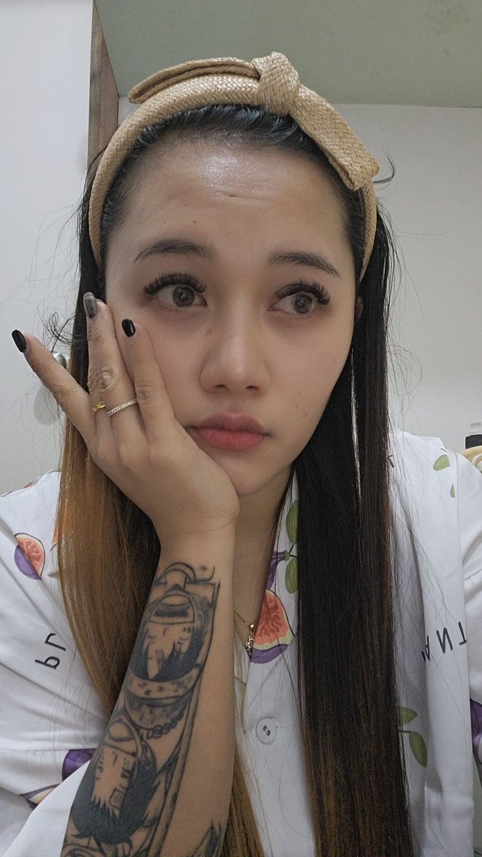 NinikThiena's tweet photo. Masih semangat puasanya kahh 🫣🫣 ,, btw nanti enaknya makan apa yahhh ?? https://t.co/lRhGfQxtyf