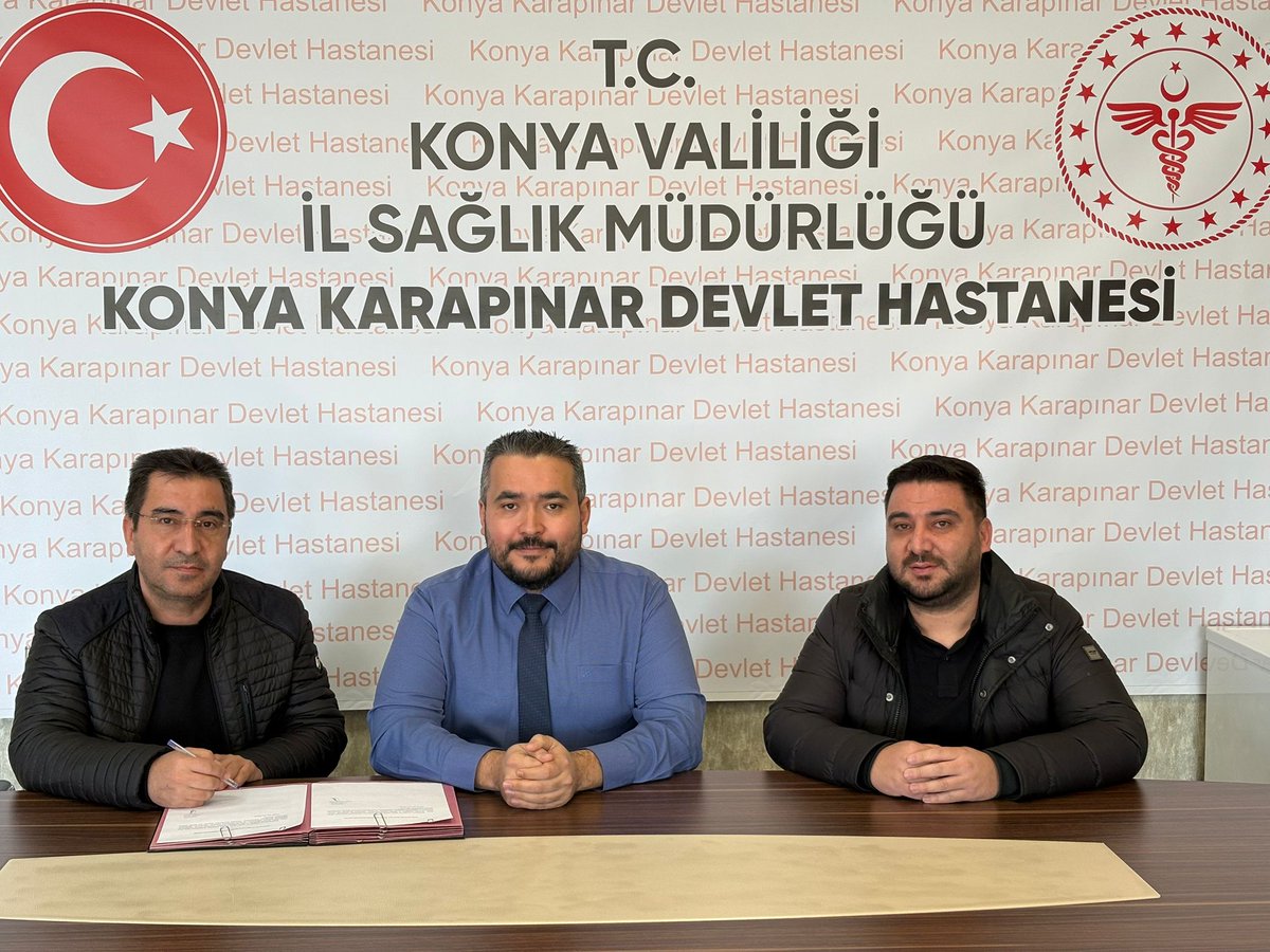 karapinardevlet's tweet photo. BOZU AİLESİNDEN KARAPINAR DEVLET HASTANESİNE BAĞIŞ Türkay ve Naim Bozu çifti adına oğulları Nazif ve Onur Bozu hastanemiz dijital altyapısını kuvvetlendirmek ve sistem verimliliğini artırmak adına 2 adet yüksek kapasiteli (1000lik) switch ve ameliyathaneye tefrişat bağışlanmıştır https://t.co/mciVuHd2VM