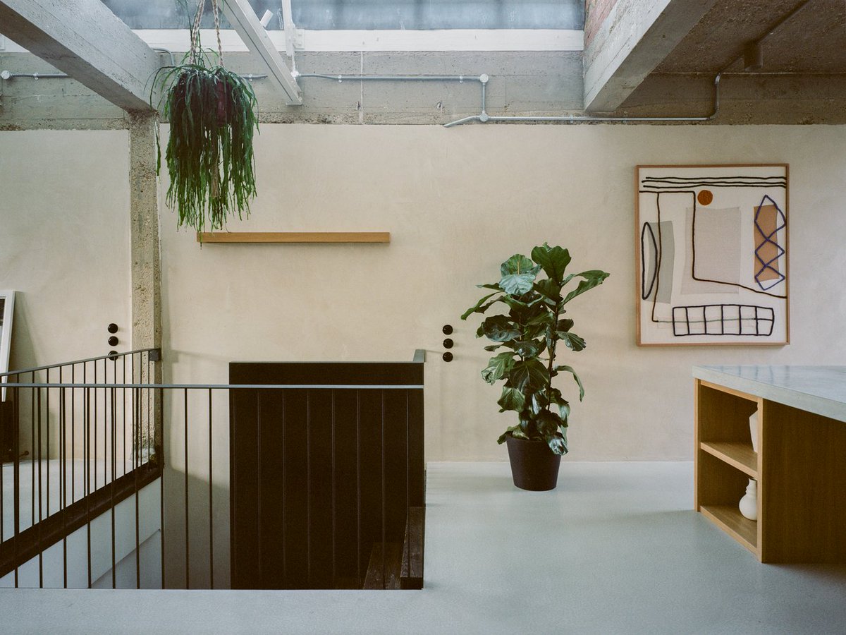 illustrarch's tweet photo. Earthrise Studio by Studio McW

#illustrarch #studiomcw #warehouseconversion https://t.co/XsYXYHC4gh