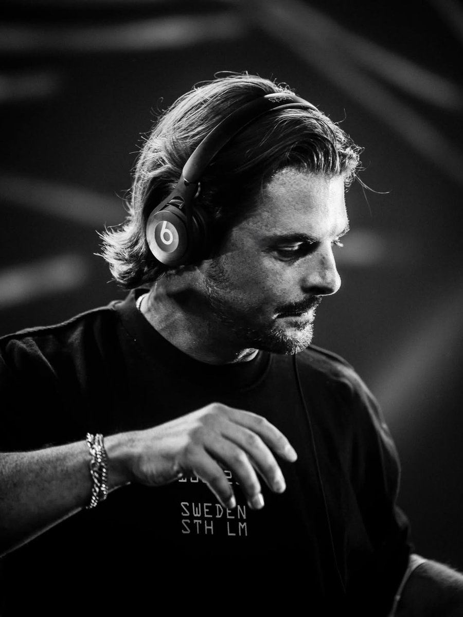 weraveyou's tweet photo. The maestro, Axwell ❤️ https://t.co/mzOBy5U8Uh