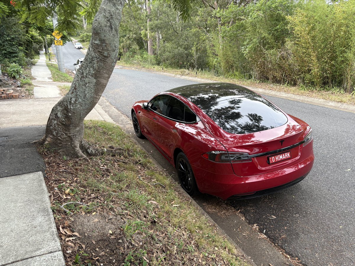 SpencerHowson's tweet image. #indooroopilly #brisbane #australia @TommyWiseau
