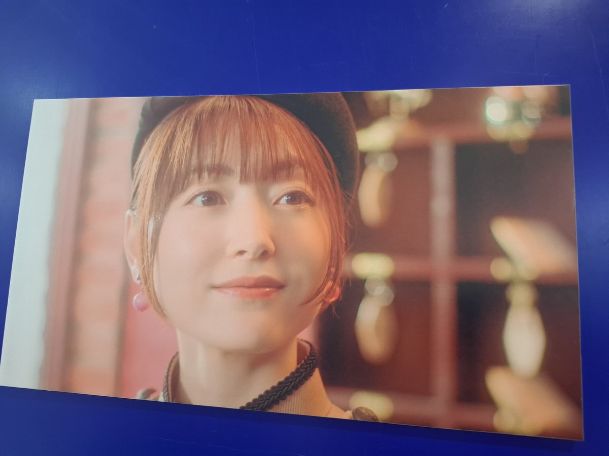 S賞のチェキだけ売り切れてて、色紙とブロマイドとポスターの3択はやばいて